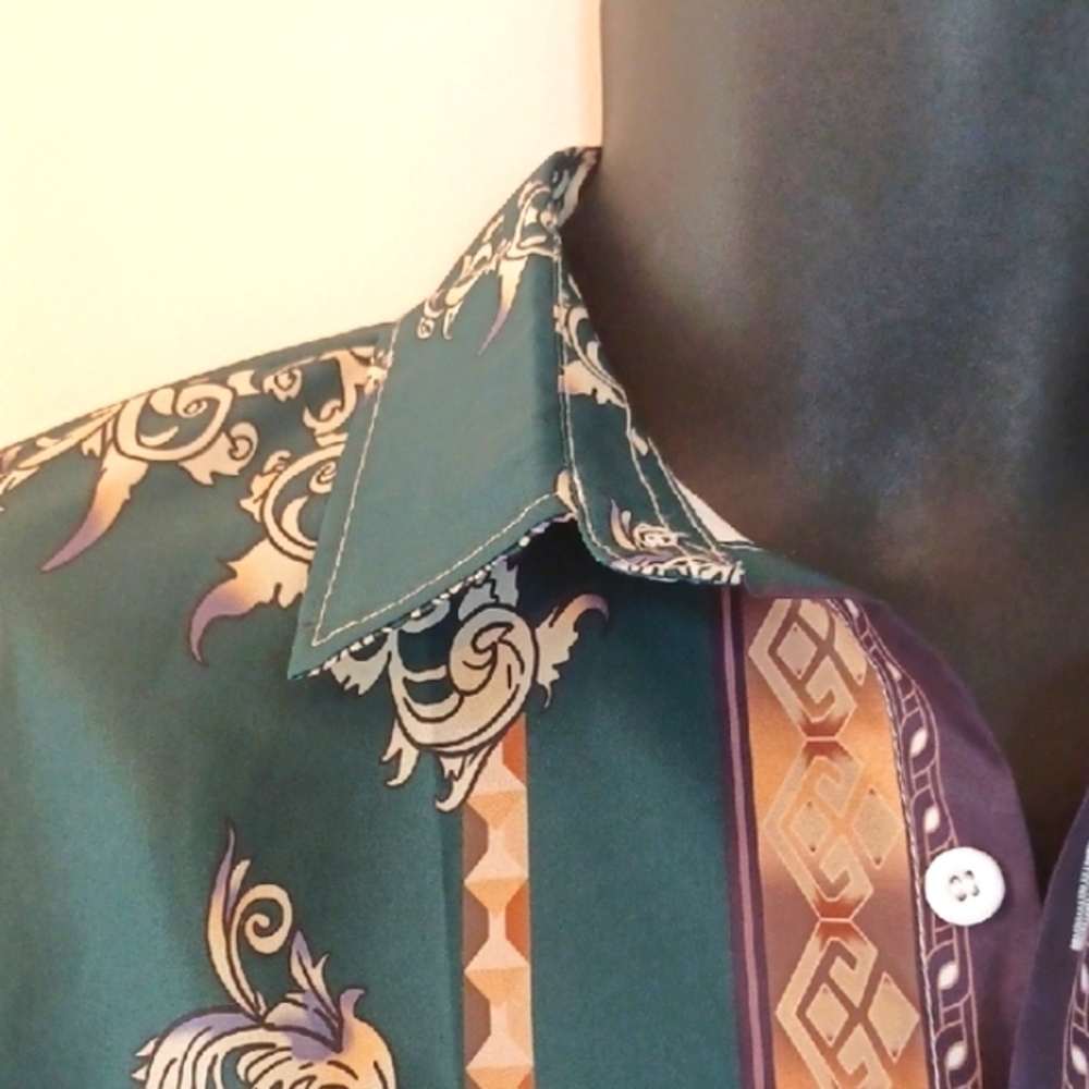 MANFINITY Dark Green and Cream Ornate Patterned Shirt, M - Picture 5 of 6